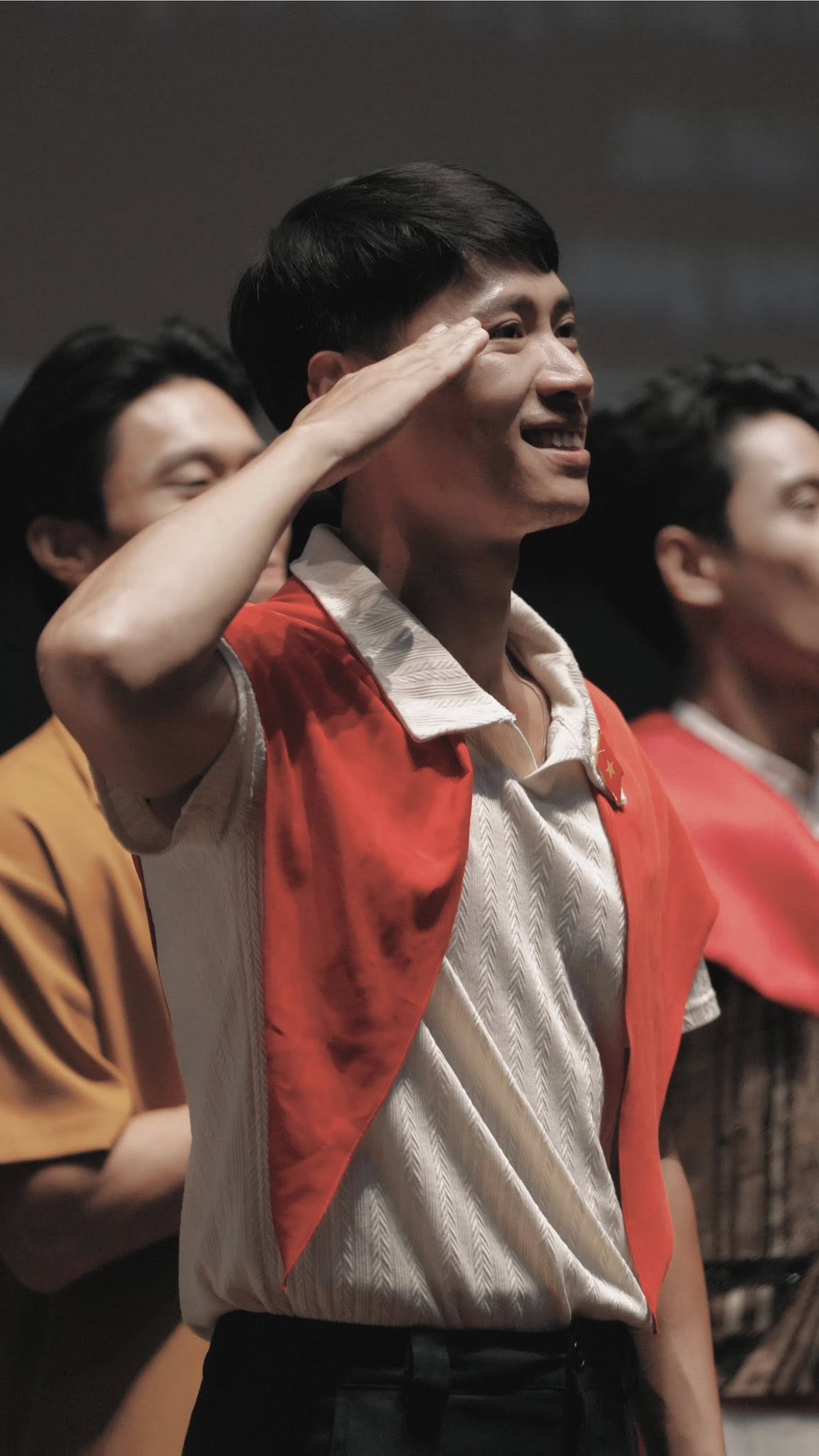 Lê Hoàng Long sinh năm bao nhiêu? Đặc công Sen đầy ấn tượng trong bộ phim lịch sử Mưa Đỏ